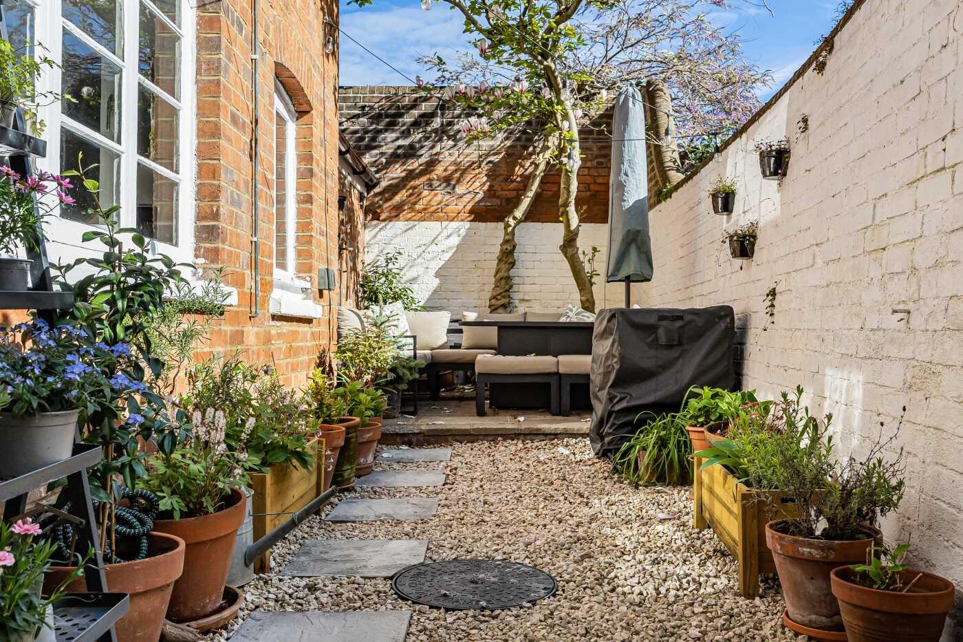 4 bed property in New Street, Henley-On-Thames